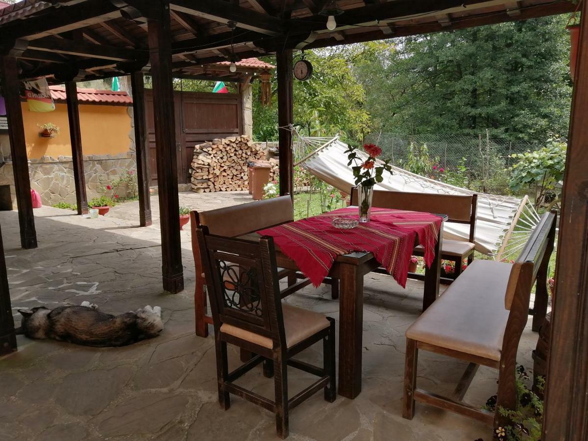 Къща Цвети-1 Трявна Hotel Bangeytsi Buitenkant foto